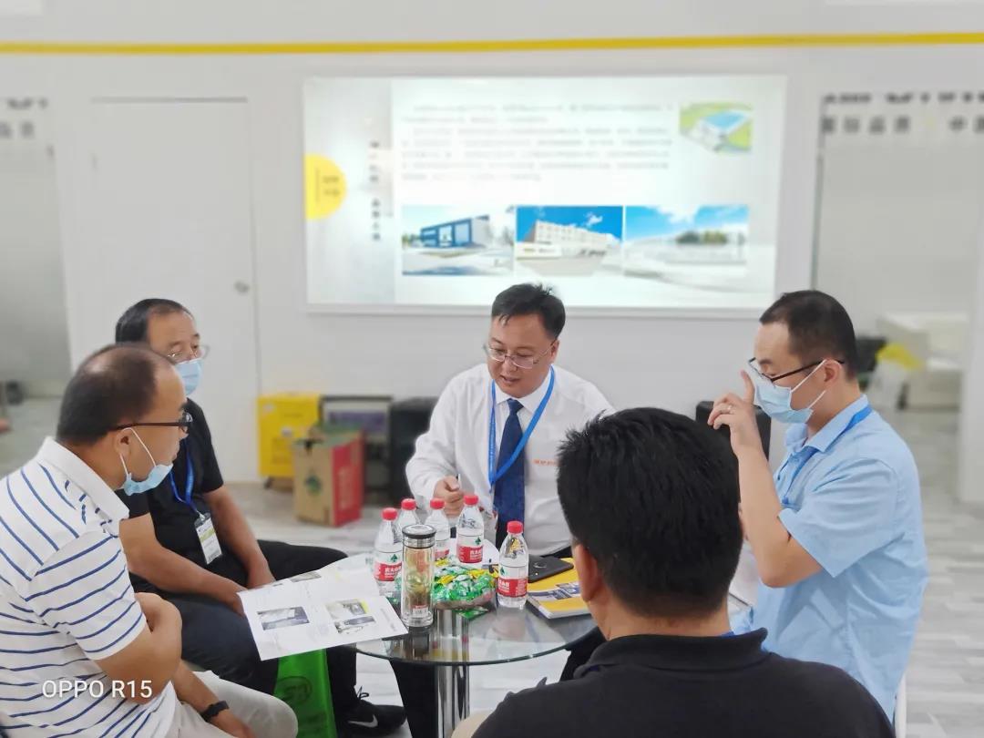 直击中国国际机床工具博览会|瑞铁光纤激光切割机首展